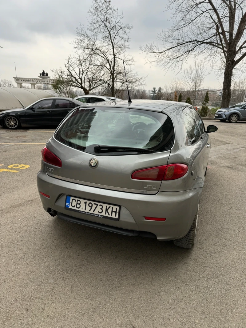 Alfa Romeo 147 Jtd, снимка 6 - Автомобили и джипове - 48709793