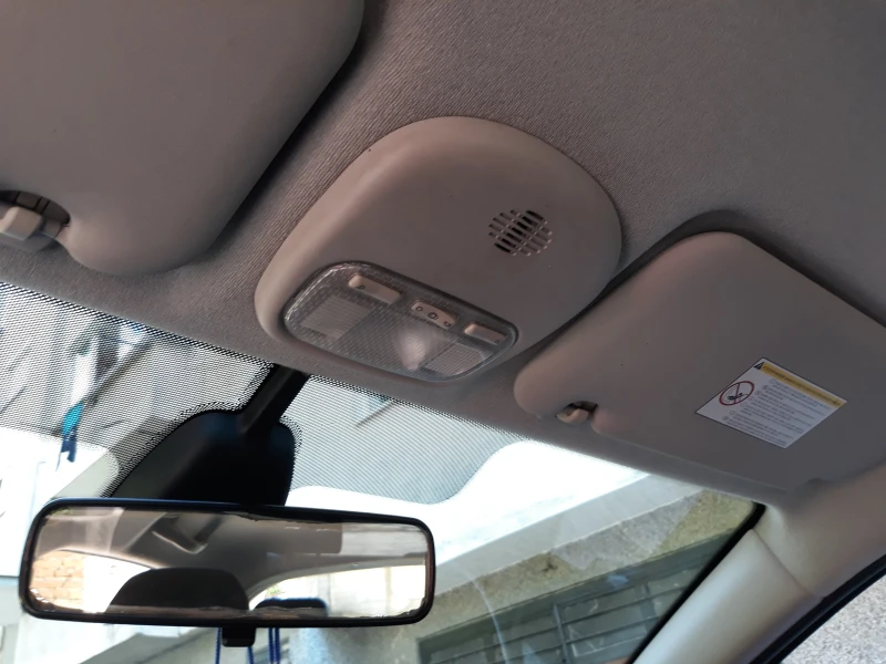 Peugeot 207, снимка 12 - Автомобили и джипове - 51224609