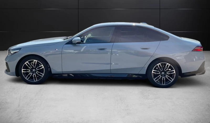 BMW 520 xDrive Lim. M Sport, снимка 3 - Автомобили и джипове - 52078095