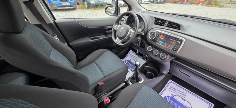 Toyota Yaris 1.0i 70k.c EURO 5B UNIKAT ITALIA , снимка 14 - Автомобили и джипове - 52325116