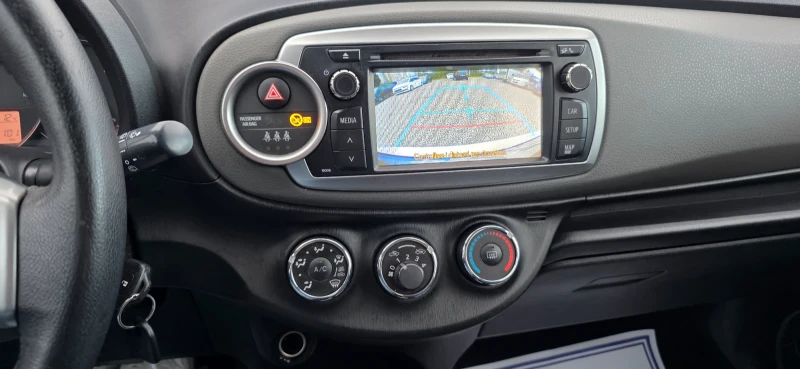 Toyota Yaris 1.0i 70k.c EURO 5B UNIKAT ITALIA , снимка 15 - Автомобили и джипове - 52325116