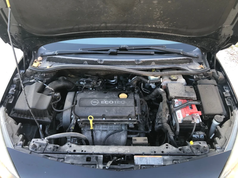 Opel Astra 1.6 COSMO, снимка 16 - Автомобили и джипове - 53561300