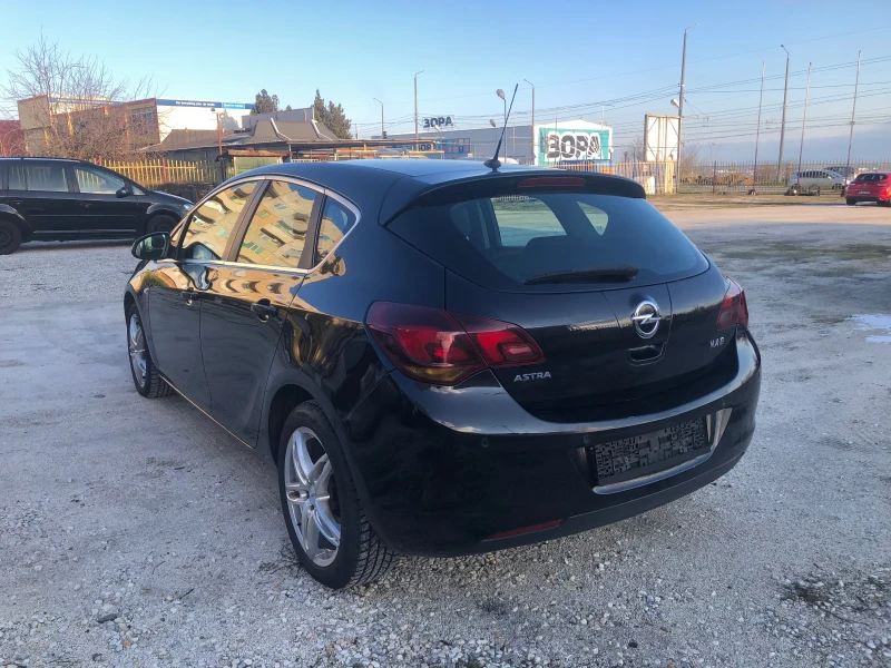 Opel Astra 1.6 COSMO, снимка 3 - Автомобили и джипове - 53561300