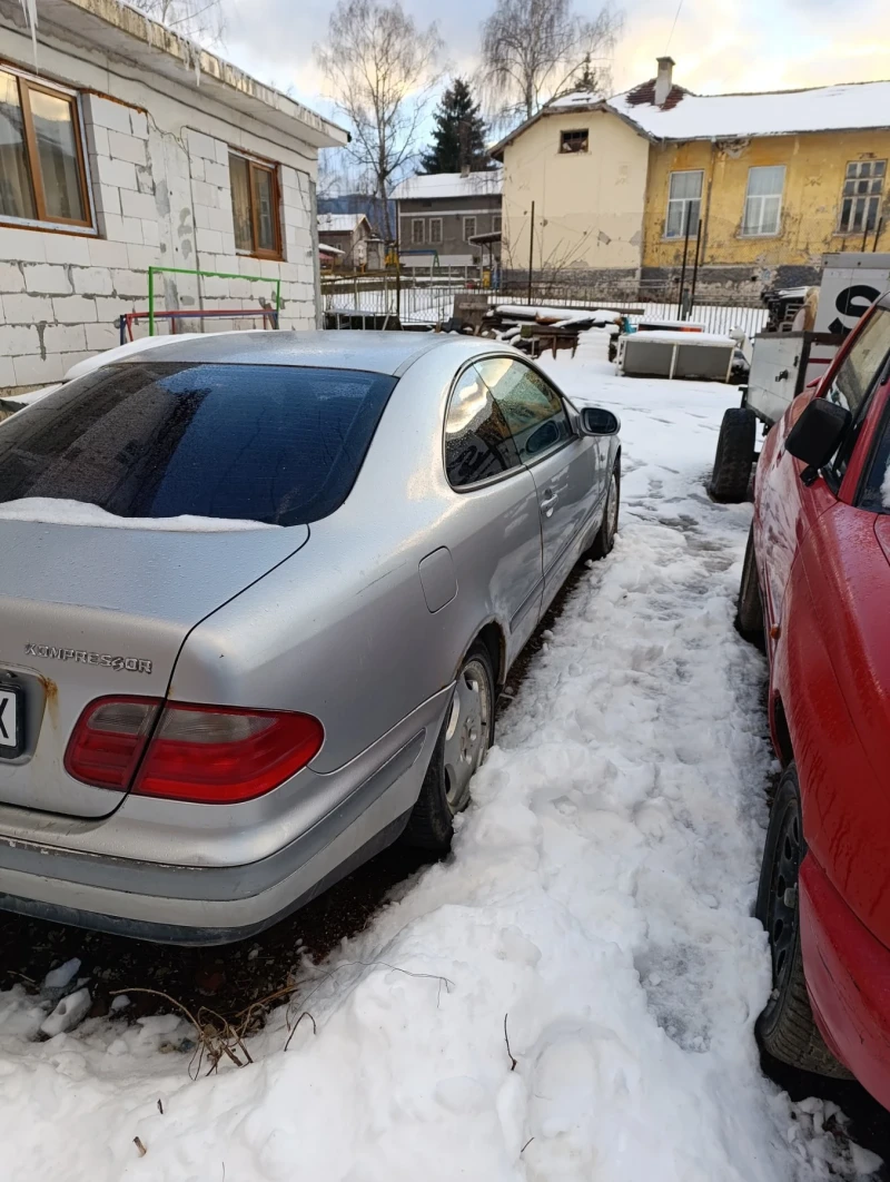 Mercedes-Benz CLK, снимка 6 - Автомобили и джипове - 53568826