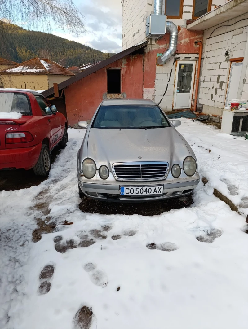 Mercedes-Benz CLK, снимка 2 - Автомобили и джипове - 53568826