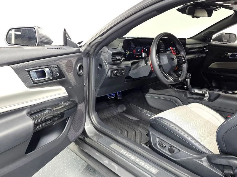 Ford Mustang * ECOBOOST* PREMIUM* ���������* �������*  | Mobile.bg � ����������� 10