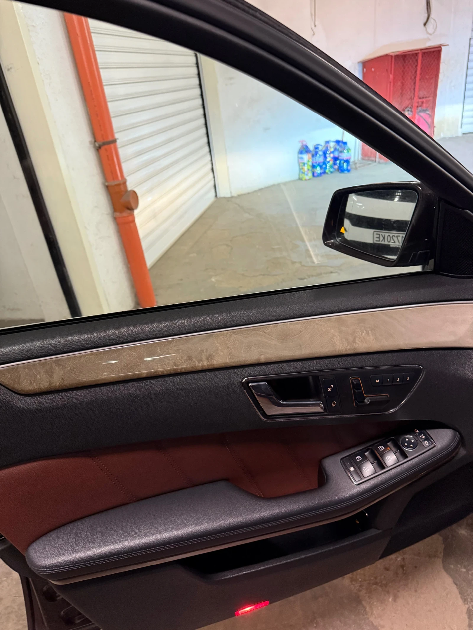 Mercedes-Benz E 350 4 MATIC  - изображение 6