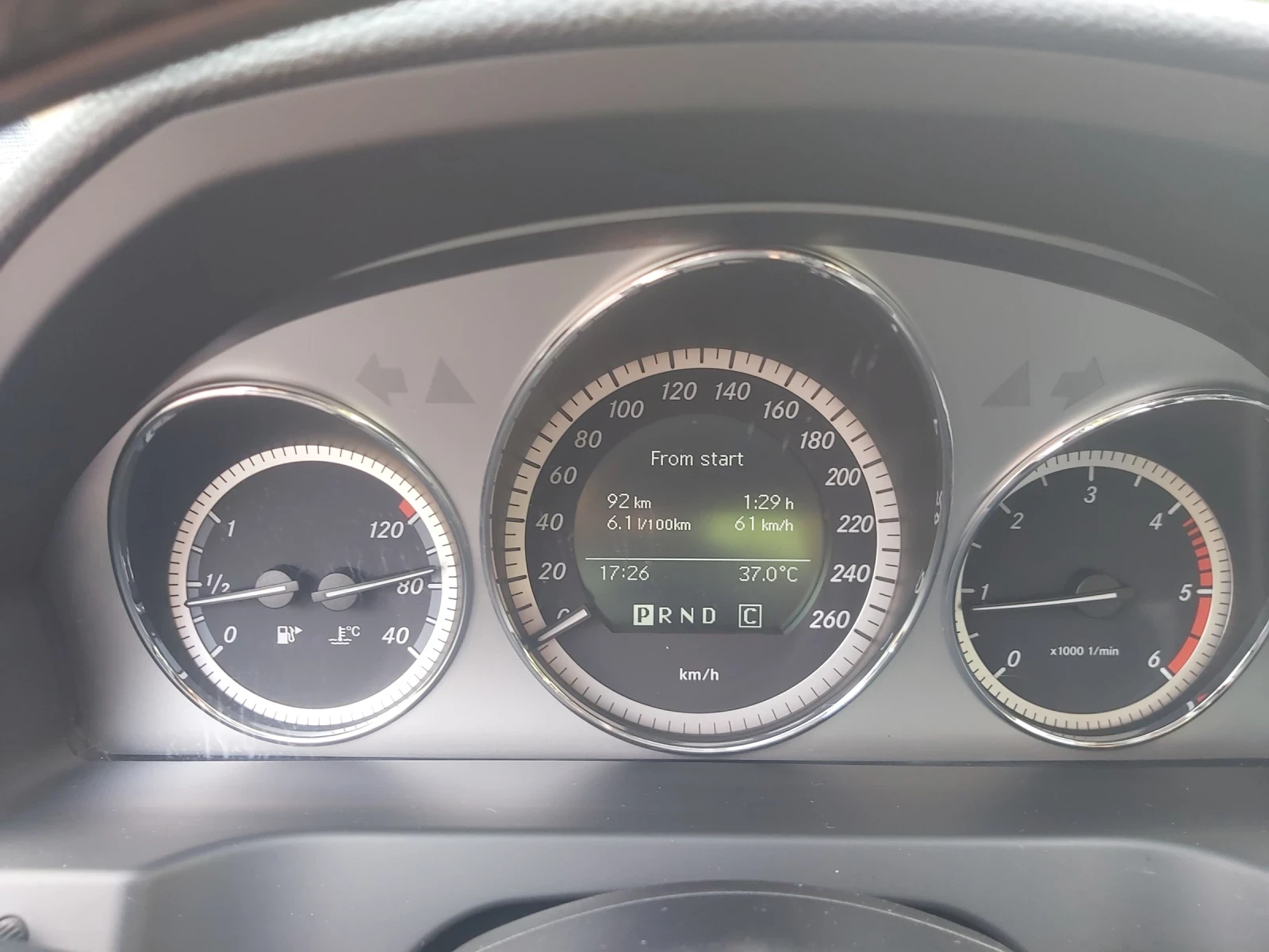 Mercedes-Benz C 220  - изображение 8