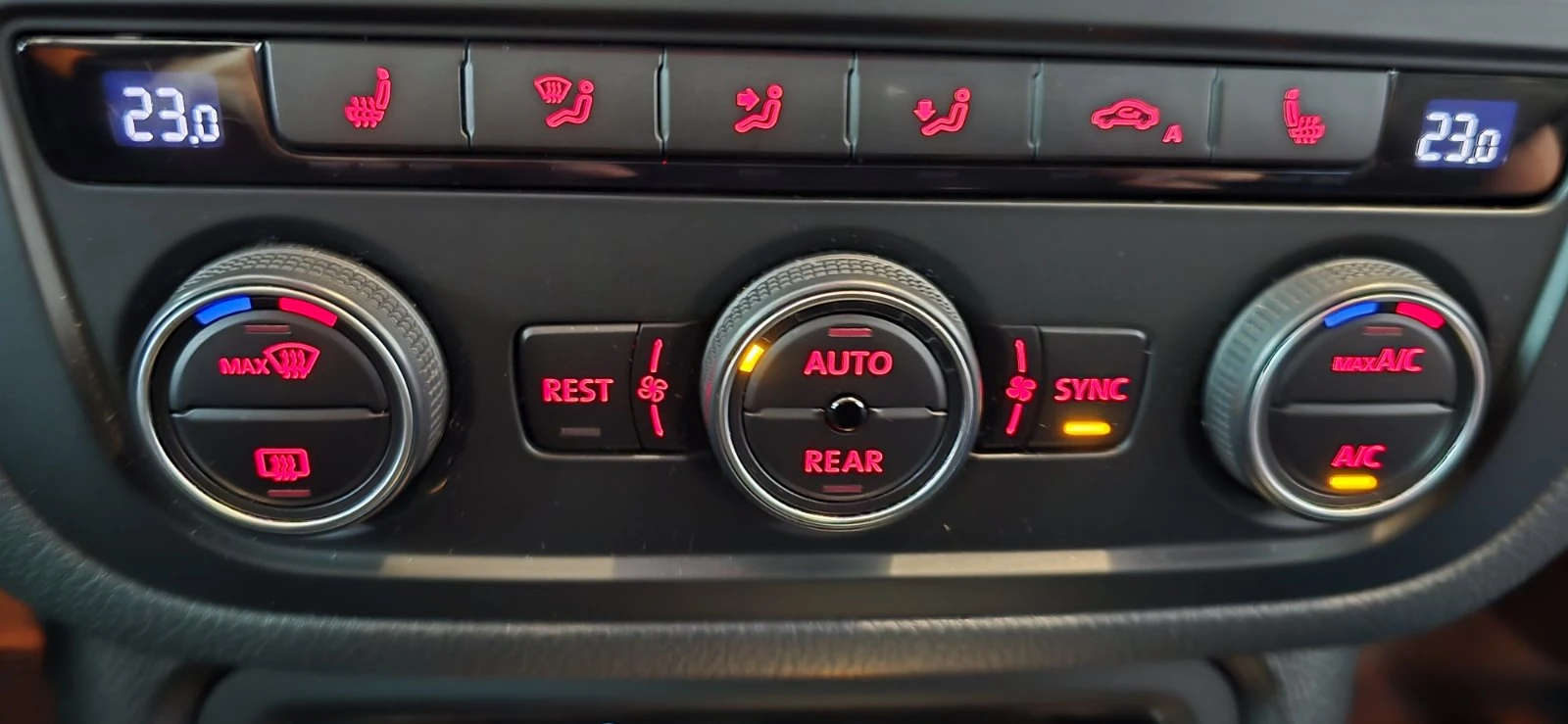 VW Sharan Highline 4Motion Bleumotion2.0TDI - изображение 9