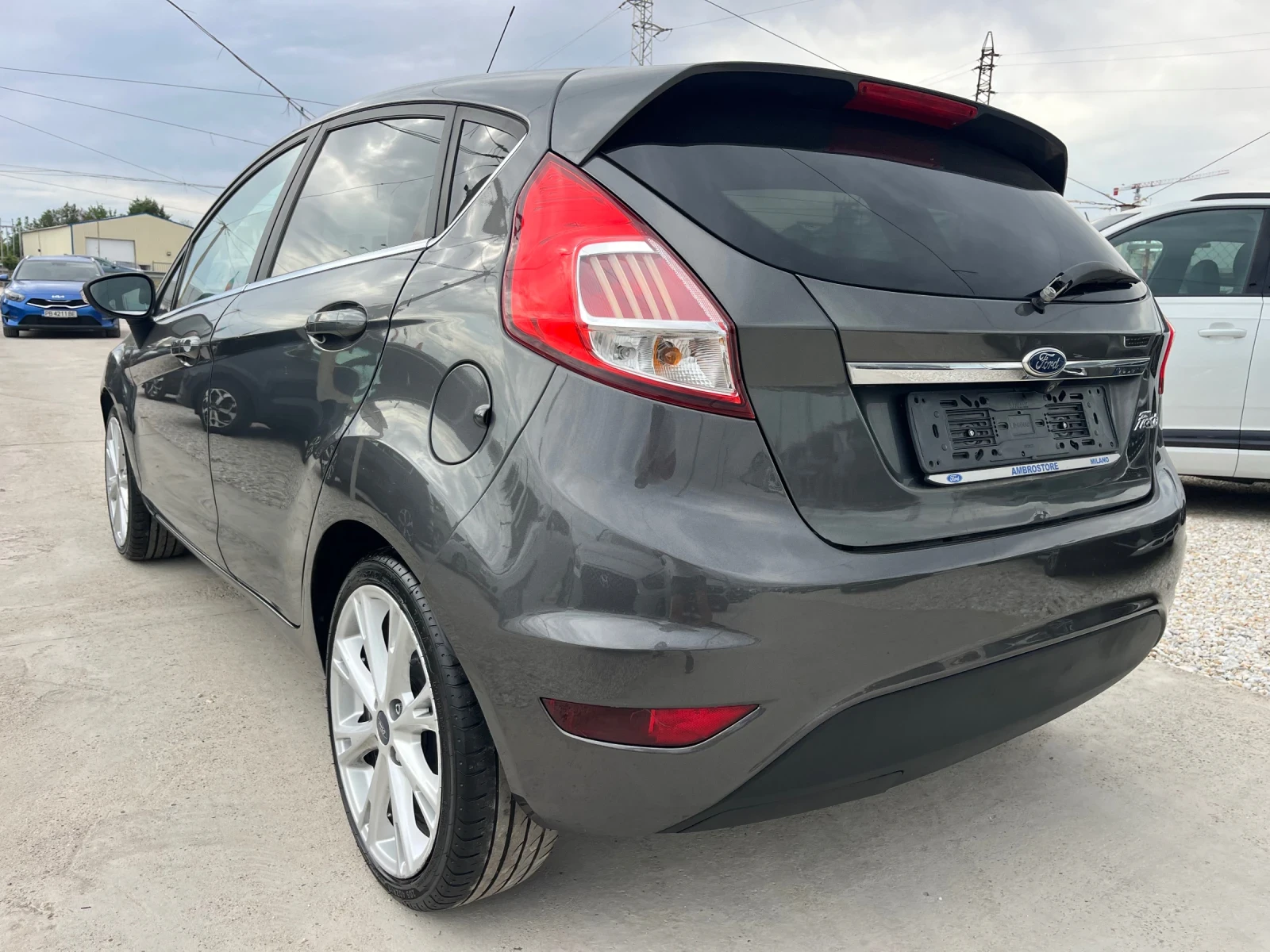 Ford Fiesta Titanium, navi, kamera, key less - изображение 6
