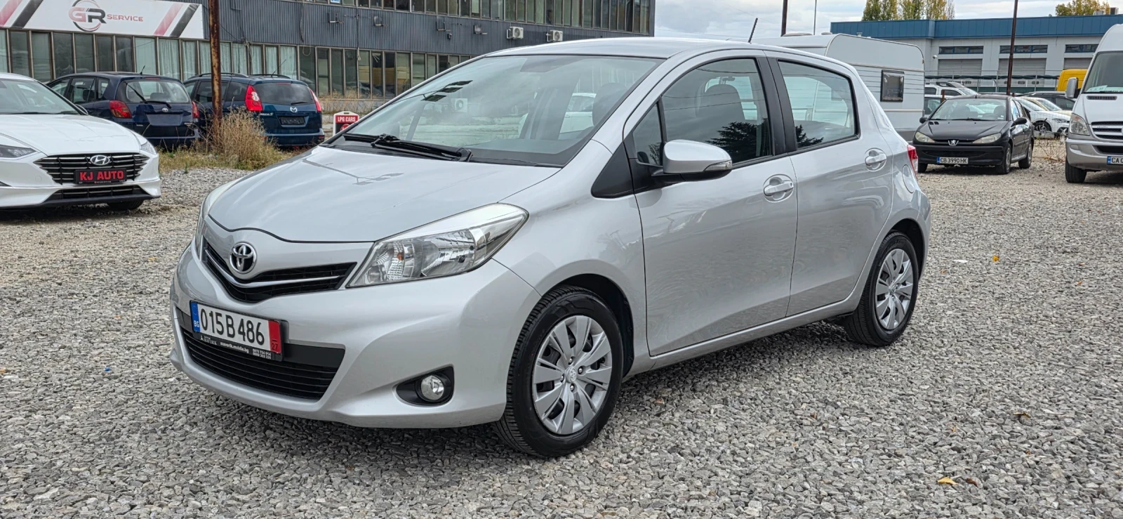 Toyota Yaris 1.0i 70k.c EURO 5B UNIKAT ITALIA  - изображение 2