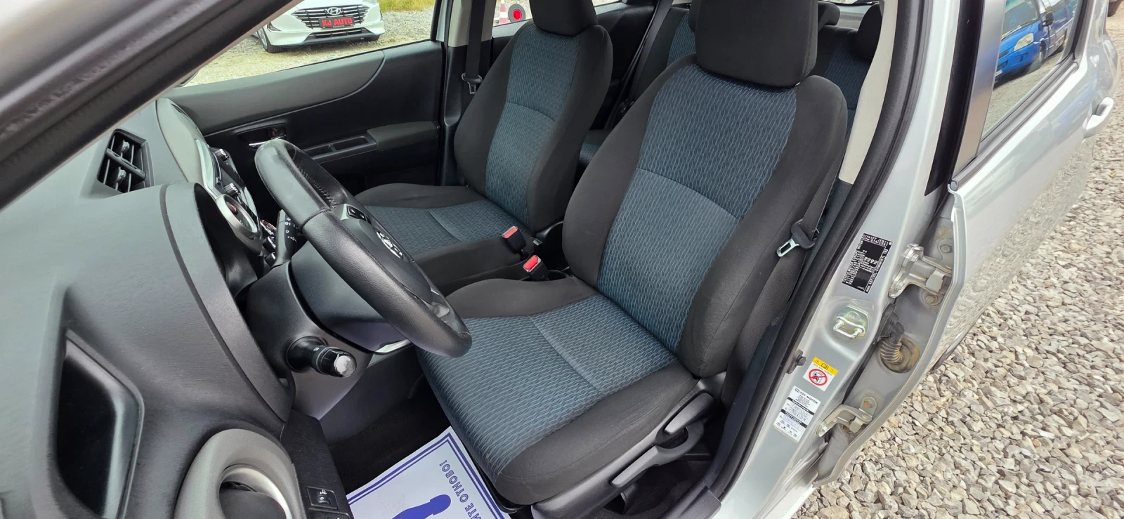 Toyota Yaris 1.0i 70k.c EURO 5B UNIKAT ITALIA  - изображение 10