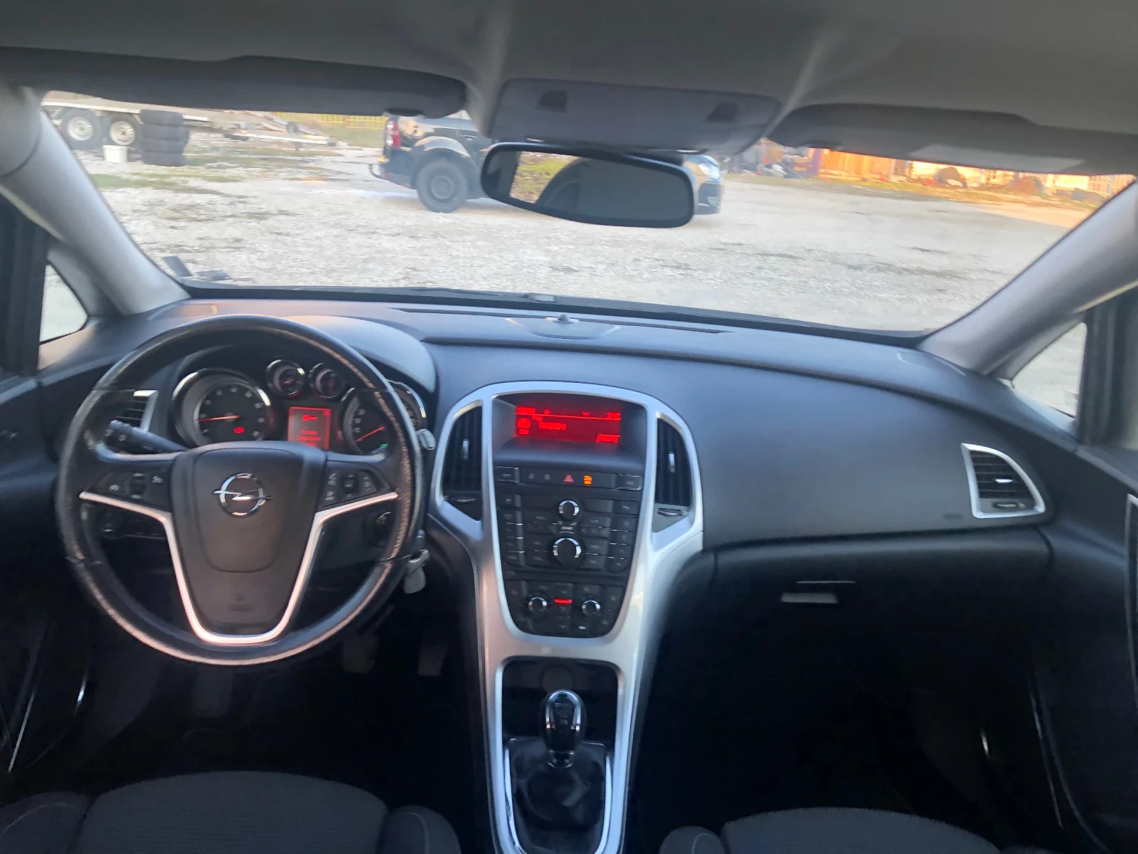 Opel Astra 1.6 COSMO - изображение 10