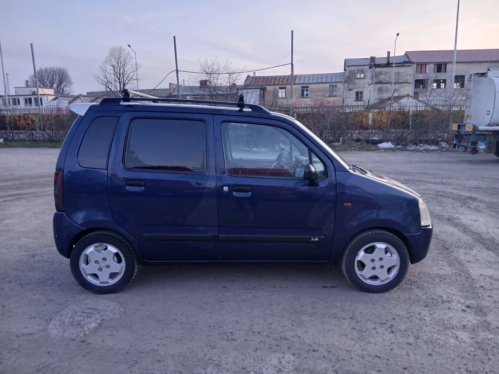 Suzuki Wagon r 1.3, снимка 9 - Автомобили и джипове - 53879841