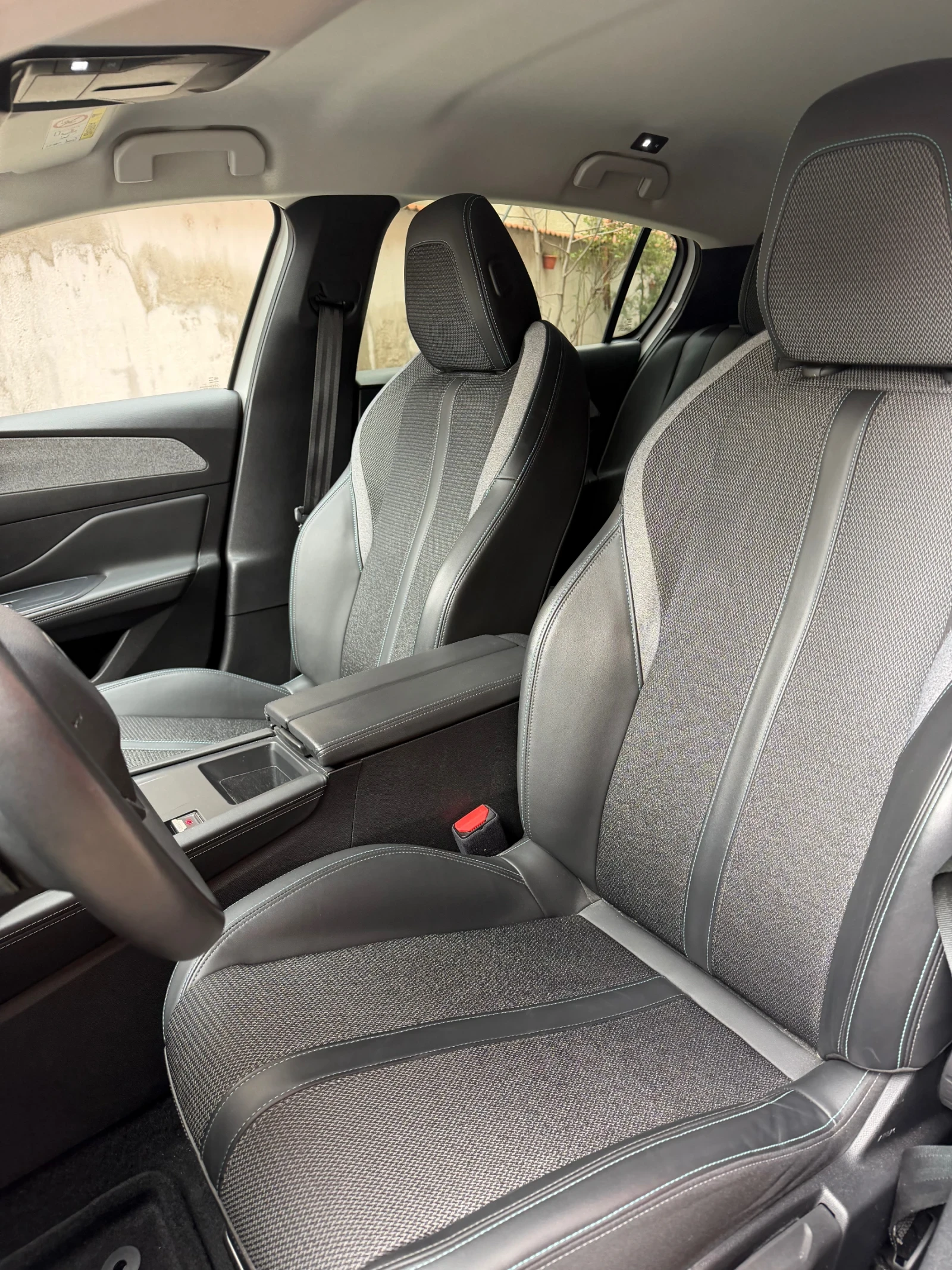 Peugeot 308 Allure 8EAT LED Matrix, снимка 7 - Автомобили и джипове - 53918299