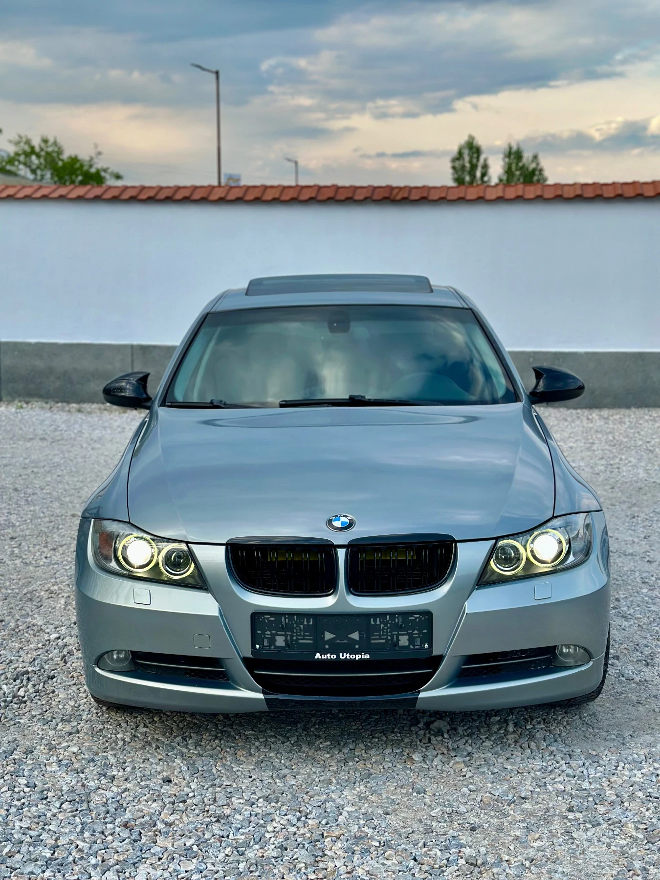 BMW 330 НАВИГАЦИЯ/ПОДГРЕВ/ЗАДНО, снимка 2 - Автомобили и джипове - 54359128
