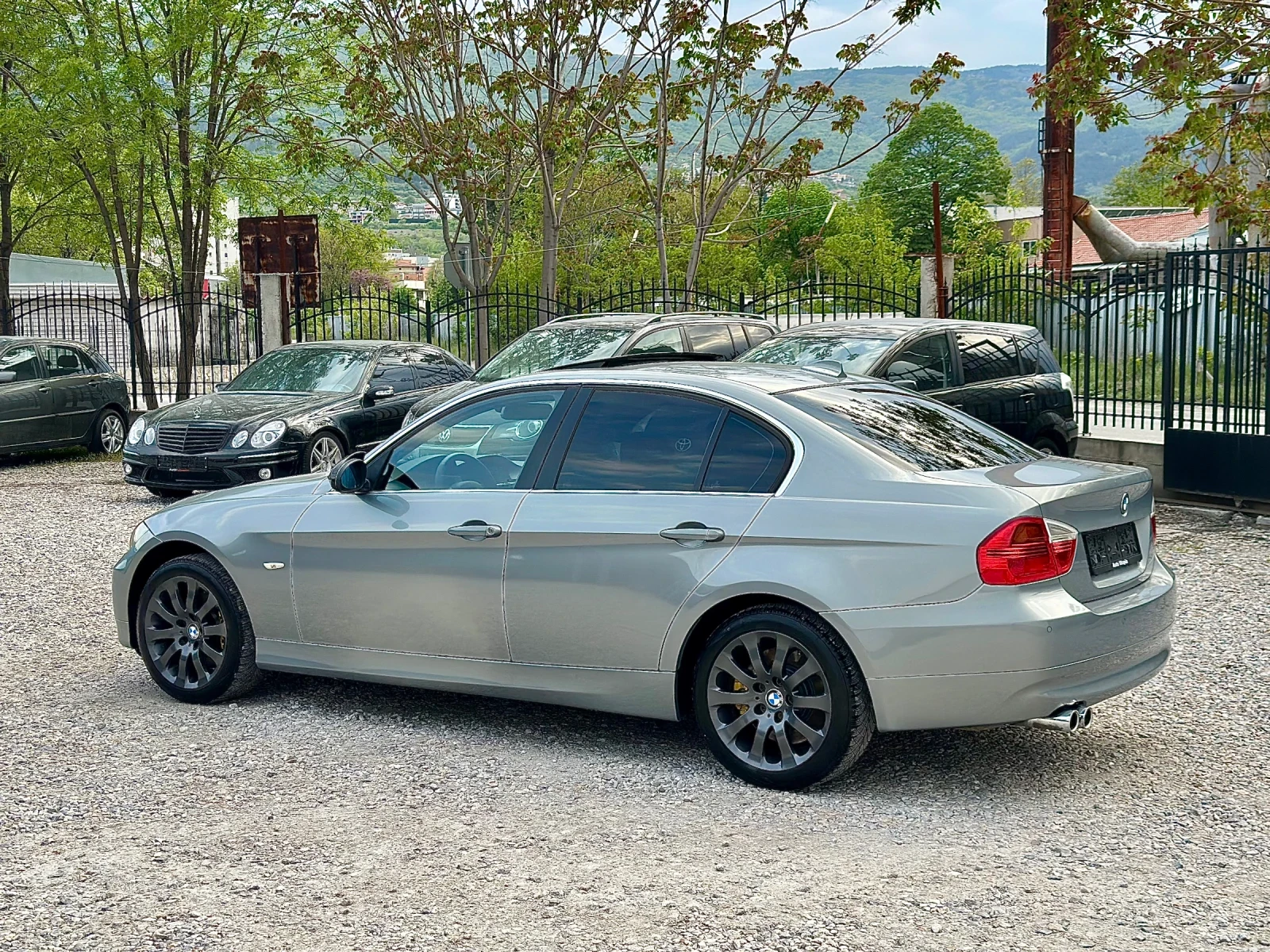 BMW 330 НАВИГАЦИЯ/ПОДГРЕВ/ЗАДНО, снимка 4 - Автомобили и джипове - 54359128