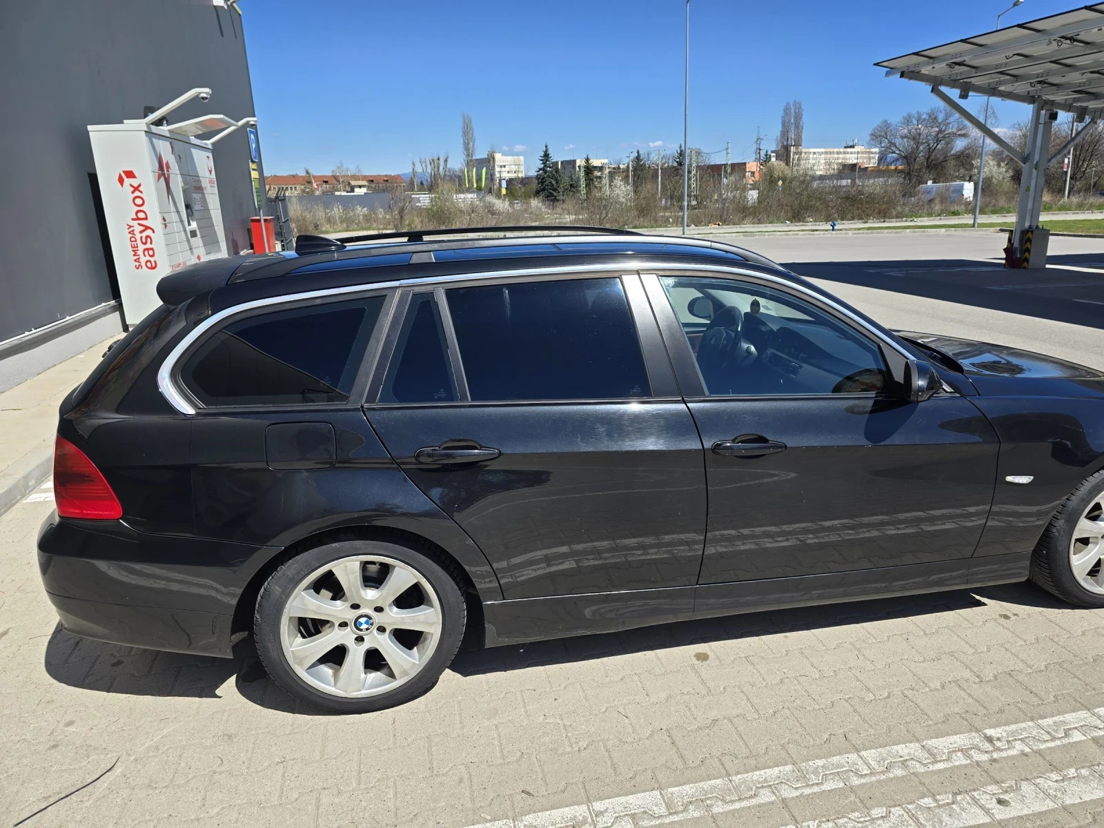 BMW 320 163 к.с. Автомат, Comfort Access, Панорама, Кожа, снимка 7 - Автомобили и джипове - 55033170