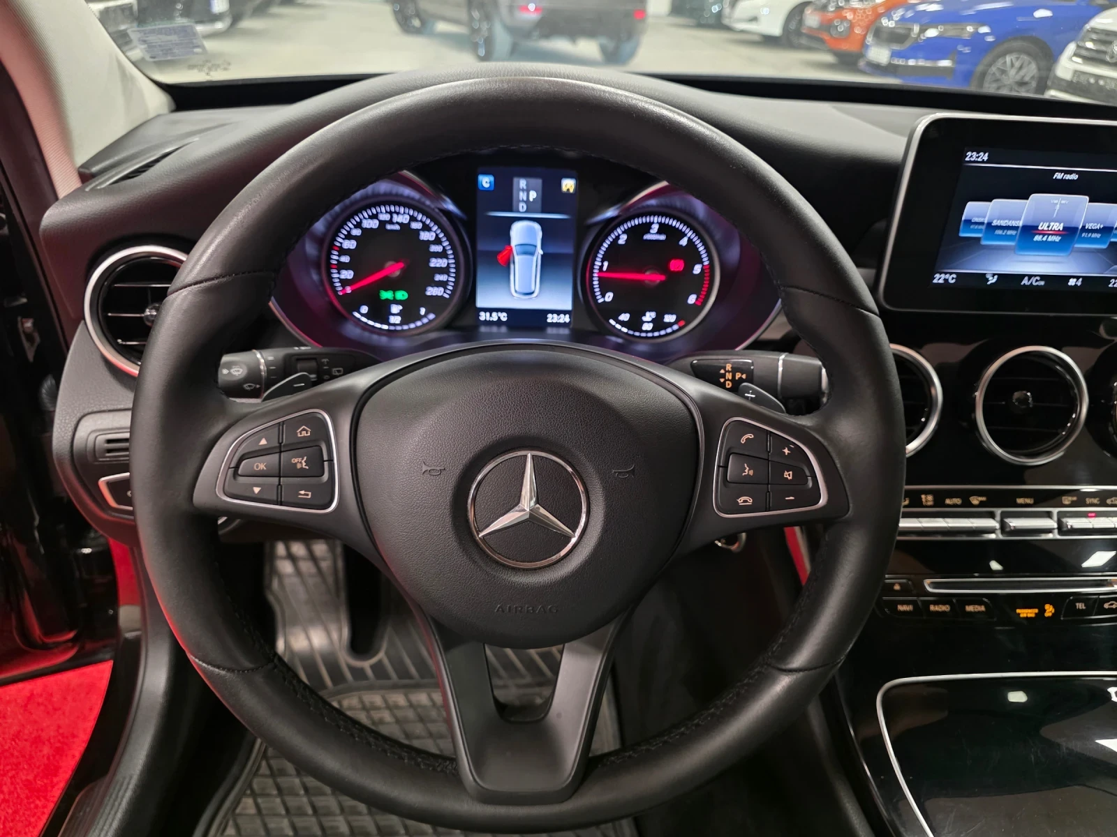Mercedes-Benz C 220 d | Автоматик | Регистриран, снимка 7 - Автомобили и джипове - 55429369