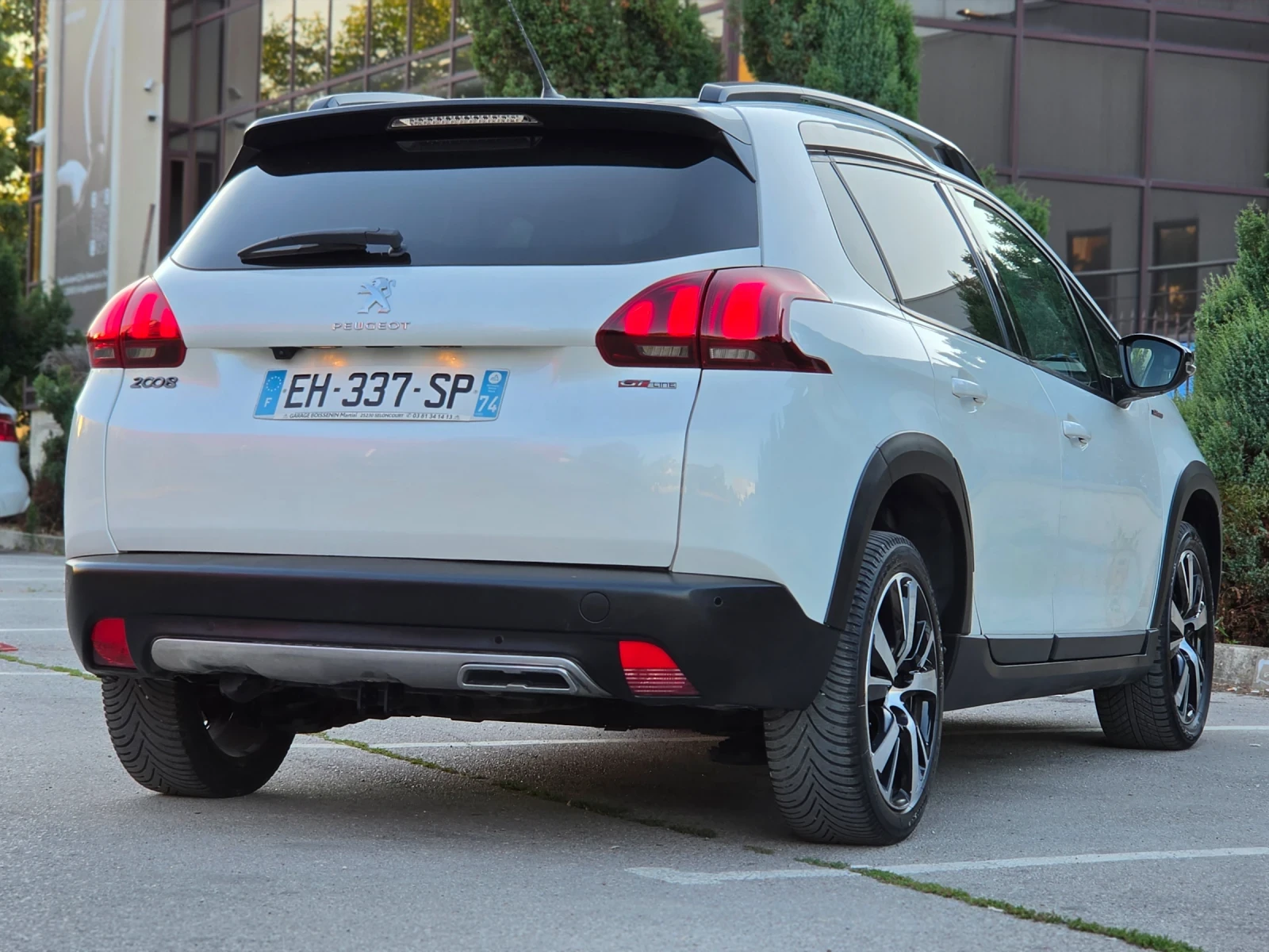 Peugeot 2008 1.6HDI 120hp * EURO 6 * НАВИ * GT-LINE *  ЛИЗИНГ , снимка 5 - Автомобили и джипове - 55465220