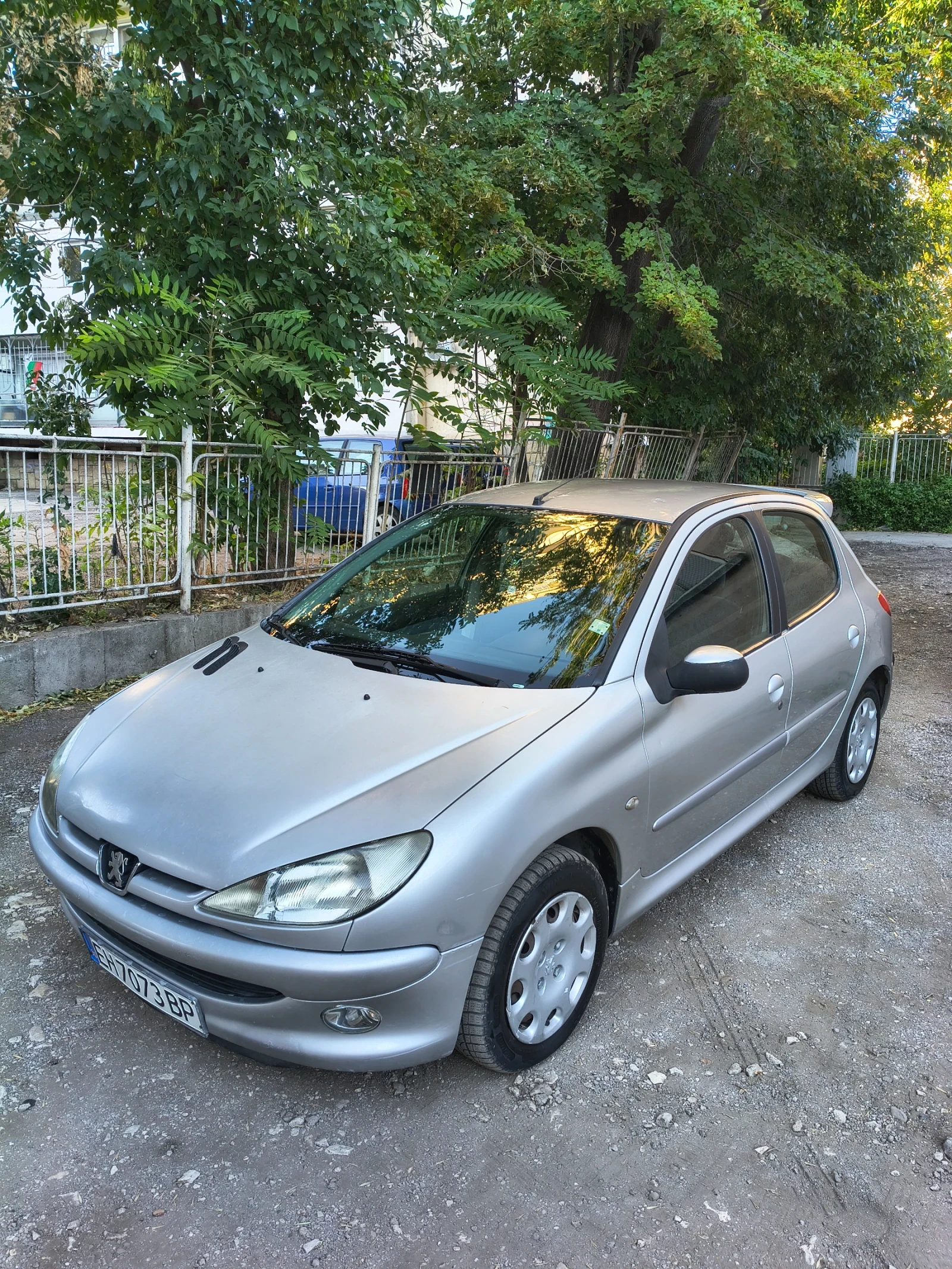 Peugeot 206, снимка 2 - Автомобили и джипове - 55729183