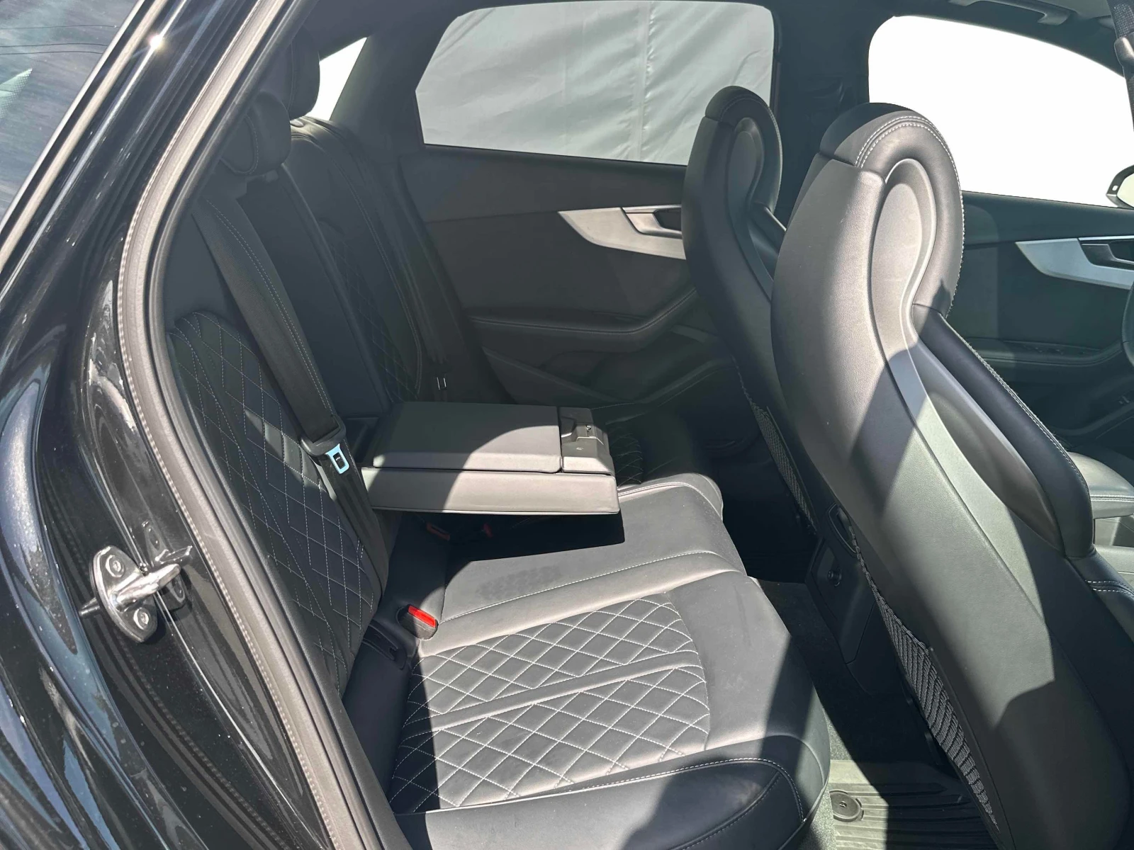 Audi S4  PROGRESSIV / ДИСТРОНИК / АВТОКРЕДИТ , снимка 13 - Автомобили и джипове - 55939636