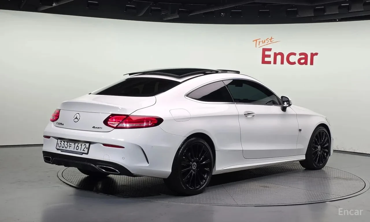 Mercedes-Benz C 220 COUPE 4MATIC * ФИКСИРАНА ЦЕНА ДО БЪЛГАРИЯ* , снимка 2 - Автомобили и джипове - 56115171