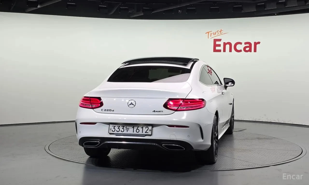 Mercedes-Benz C 220 COUPE 4MATIC * ФИКСИРАНА ЦЕНА ДО БЪЛГАРИЯ* , снимка 4 - Автомобили и джипове - 56115171