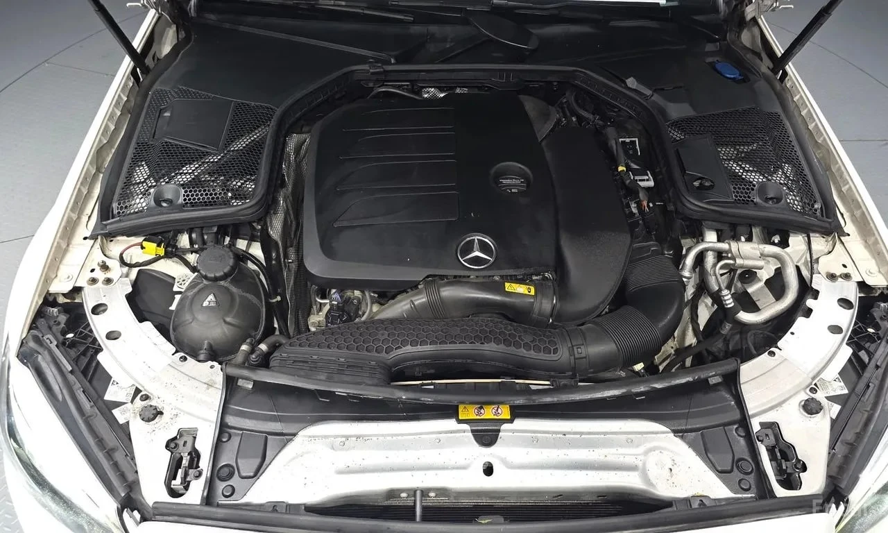 Mercedes-Benz C 200 / ФИКСИРАНА ЦЕНА ДО БЪЛГАРИЯ С ВСИЧКИ ТАКСИ /, снимка 6 - Автомобили и джипове - 56130855