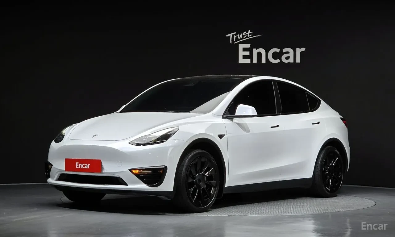 Tesla Model Y 2021* DIS* LED* PANO* СОБСТВЕН ЛИЗИНГ