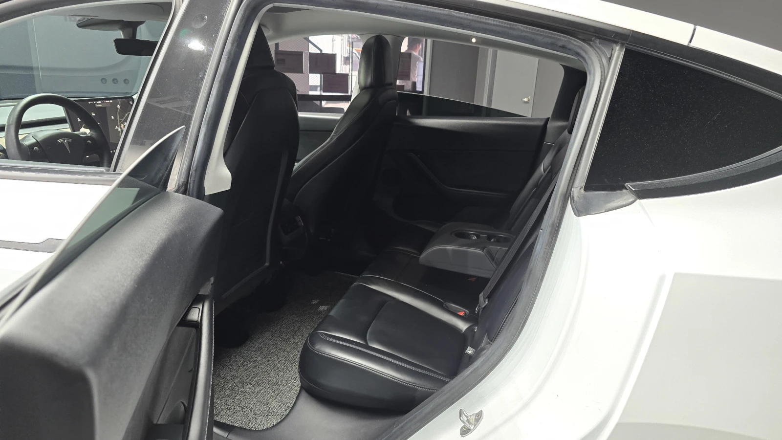 Tesla Model Y 2021* DIS* LED* PANO* СОБСТВЕН ЛИЗИНГ, снимка 16 - Автомобили и джипове - 56175906
