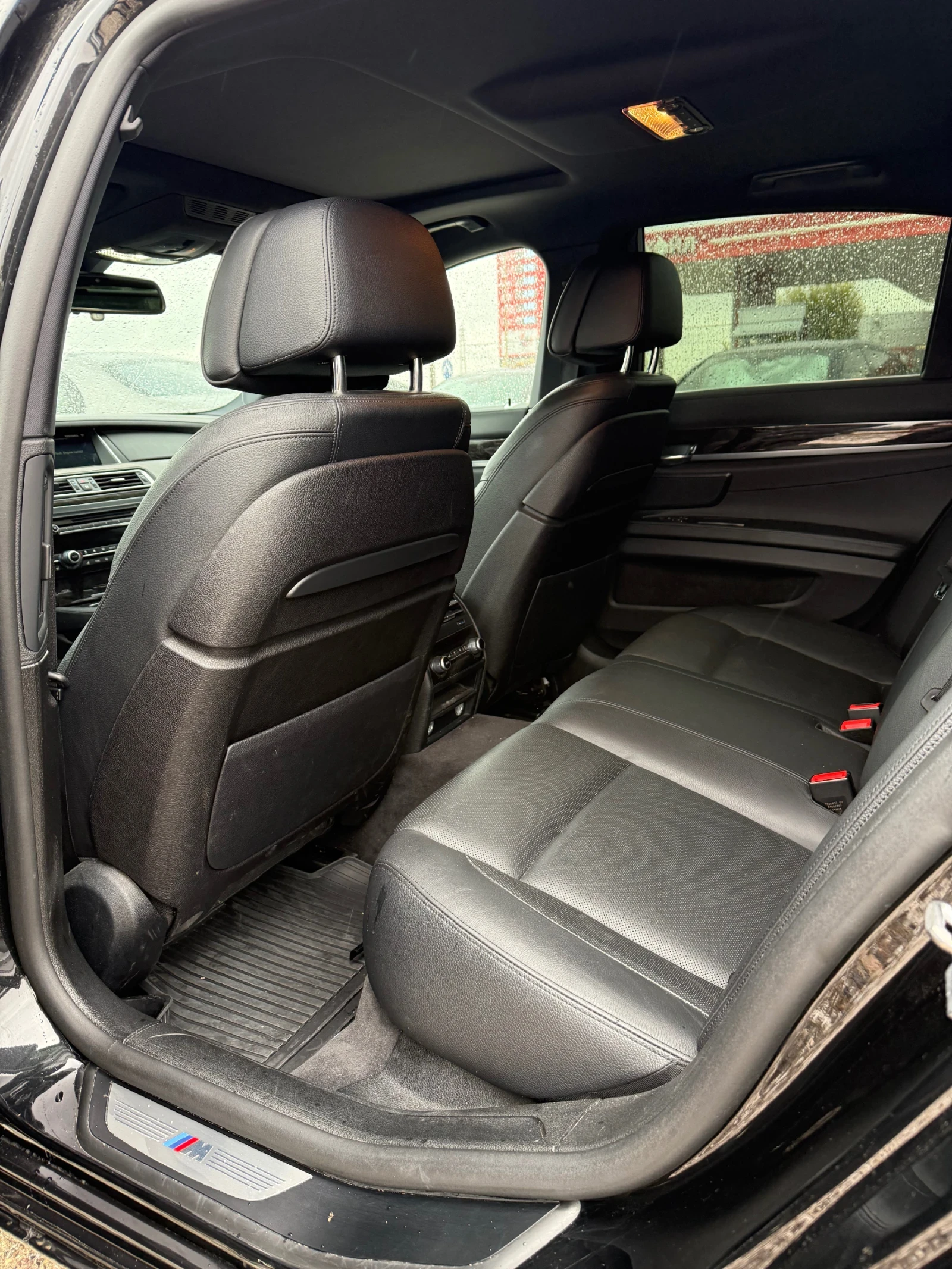 BMW 740, снимка 11 - Автомобили и джипове - 56481023