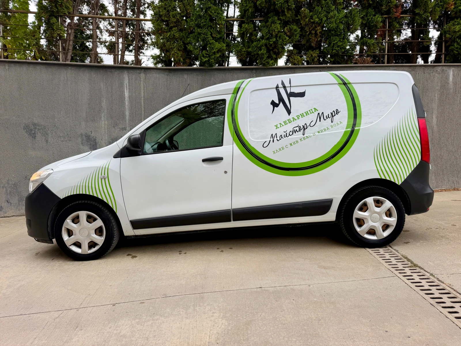 Dacia Dokker, снимка 2 - Автомобили и джипове - 56493794