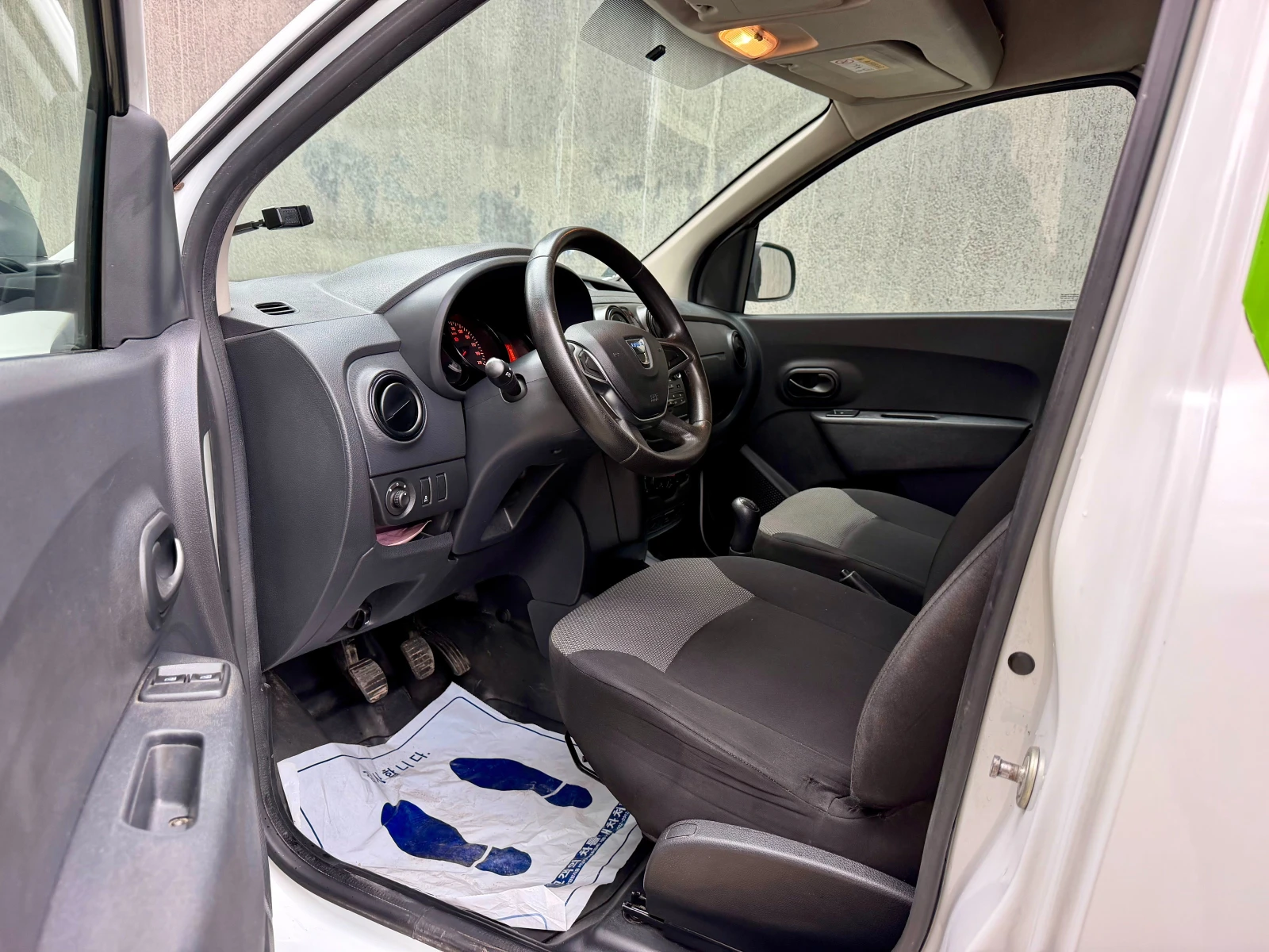 Dacia Dokker, снимка 11 - Автомобили и джипове - 56493794