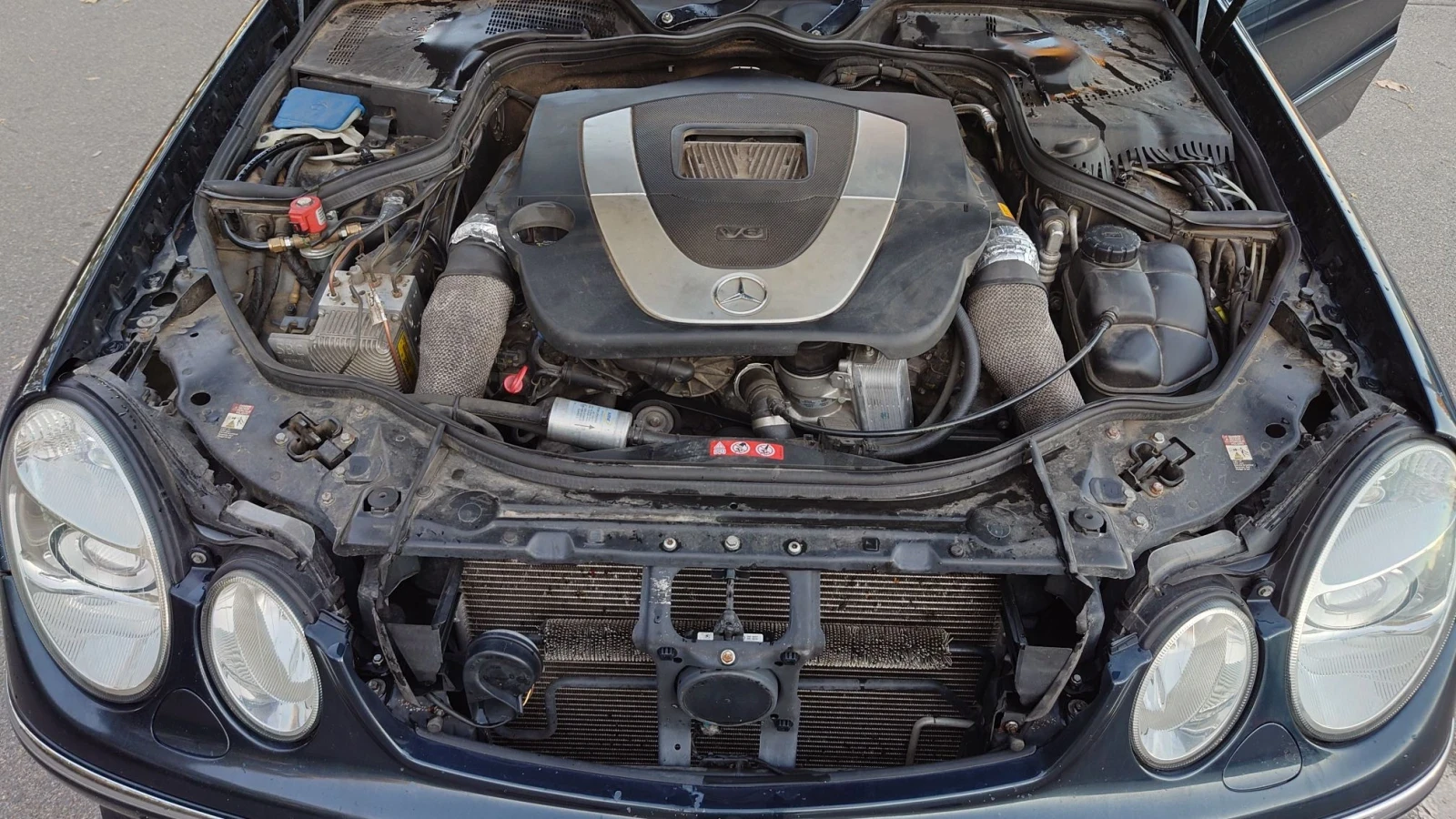 Mercedes-Benz E 350, снимка 13 - Автомобили и джипове - 56638551