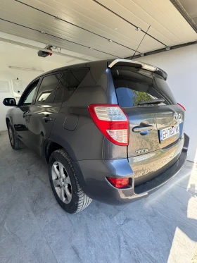 Toyota Rav4 2.2d 150hp Automatic, снимка 17