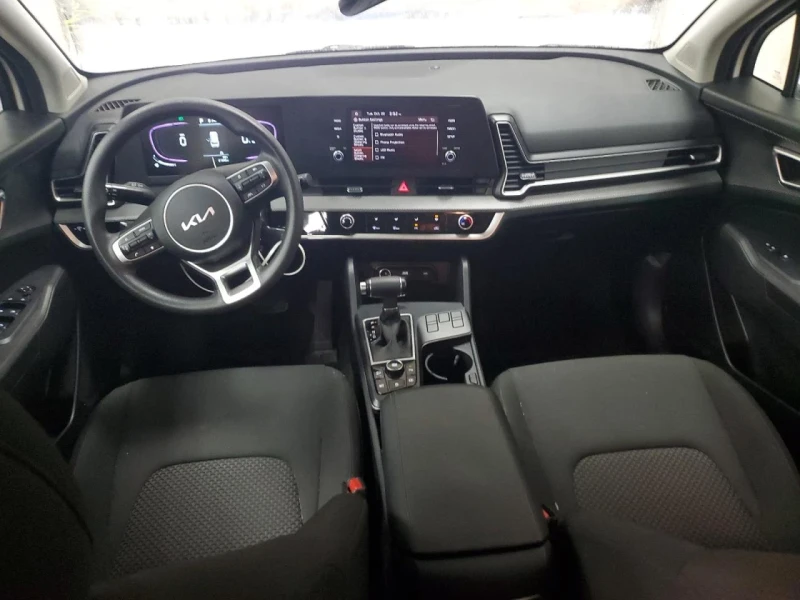 Kia Sportage, снимка 8 - Автомобили и джипове - 48724176