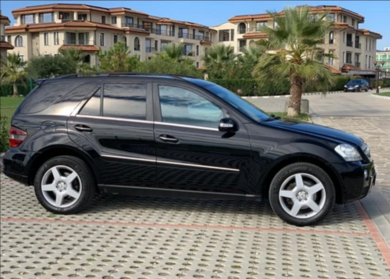 Mercedes-Benz ML 320, снимка 8 - Автомобили и джипове - 49123617