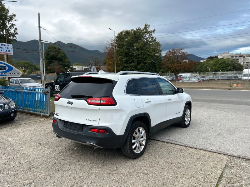 Jeep Cherokee, снимка 7 - Автомобили и джипове - 52063825