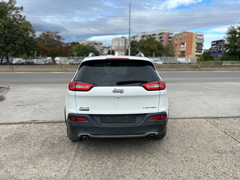 Jeep Cherokee, снимка 6 - Автомобили и джипове - 52063825