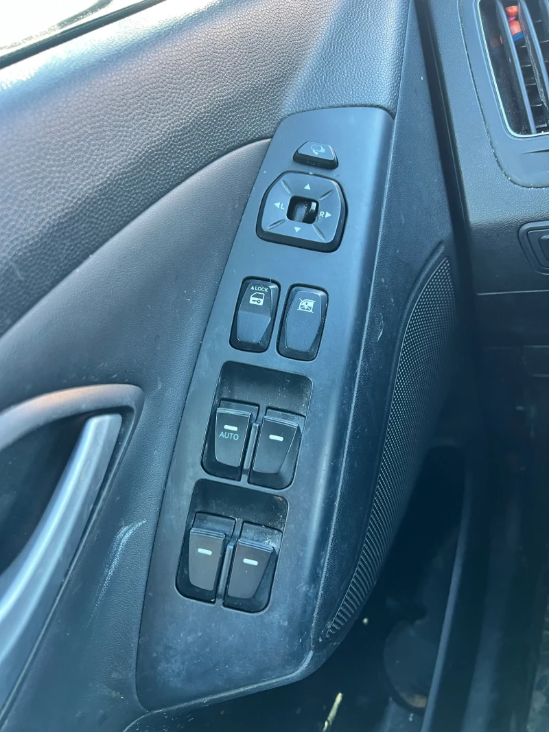 Hyundai IX35 1.7 CRDI facelift нов внос , снимка 7 - Автомобили и джипове - 52919569