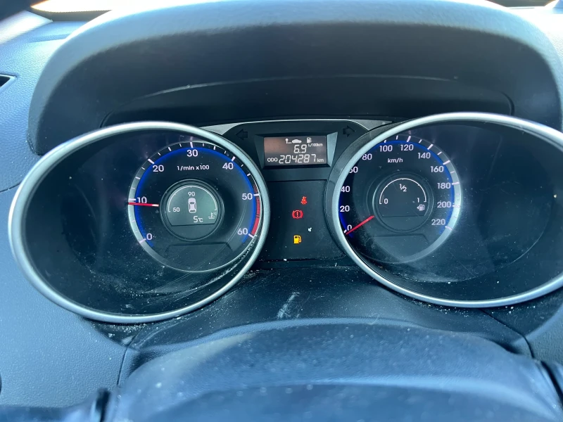 Hyundai IX35 1.7 CRDI facelift нов внос , снимка 6 - Автомобили и джипове - 52919569