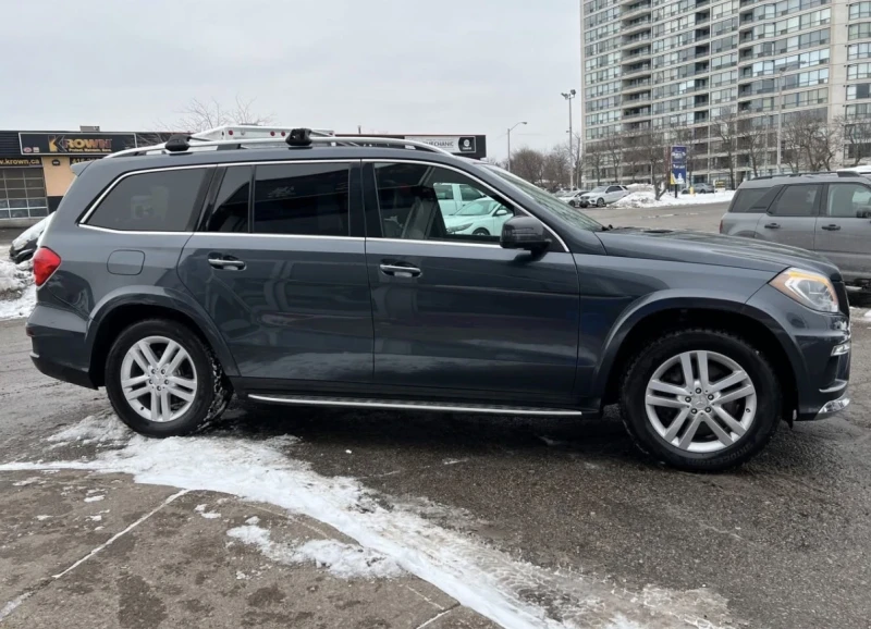 Mercedes-Benz GL 350 AMG ПАКЕТ * ЧЕРЕН САЛОН * СЕРВИЗНА ИСТОРИЯ * , снимка 4 - Автомобили и джипове - 53571041