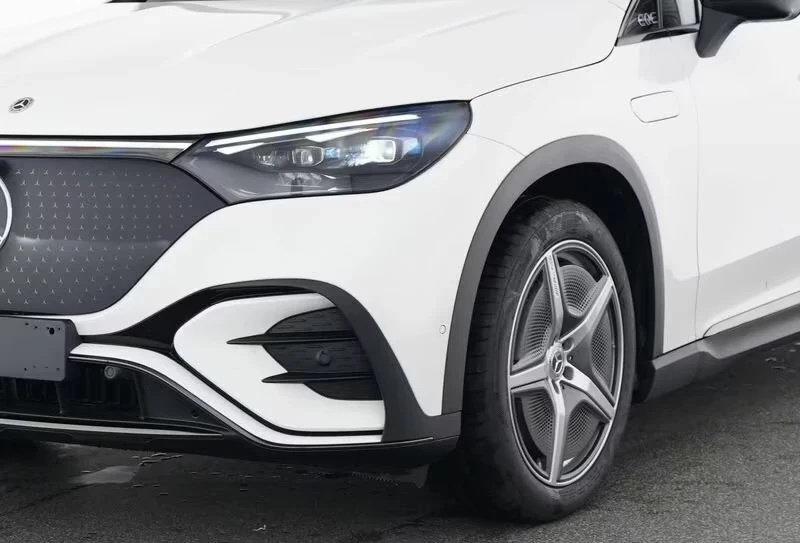 Mercedes-Benz EQE SUV 300 AMG Premium HyperScreen PANO 360 DISTR W/P, снимка 2 - Автомобили и джипове - 55018832