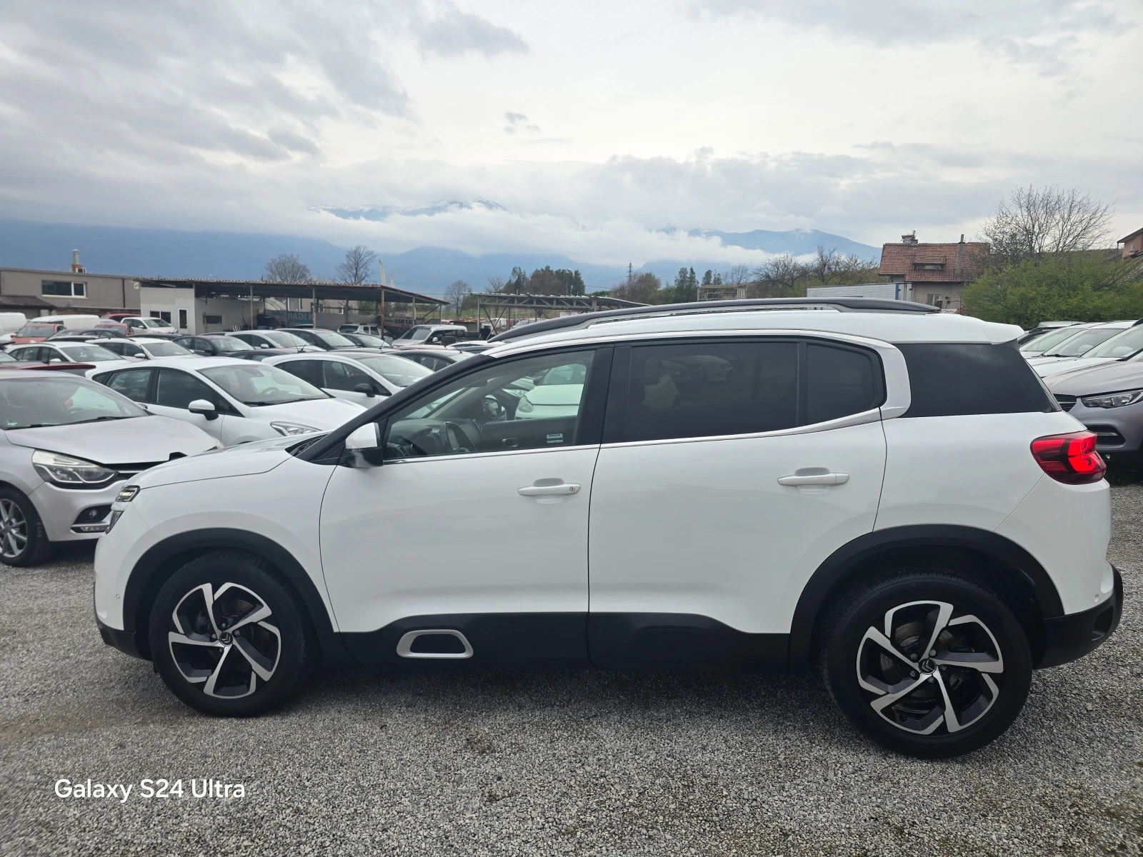 Citroen C5 Aircross 1.5HDI-131k.c-FACE-NAVI - изображение 8