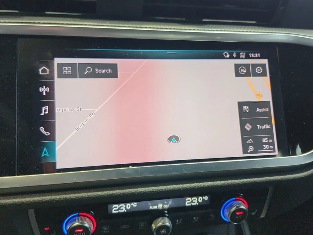 Audi Q3 * TECHNIK * CARFAX * ЦЕНА ДО БГ - изображение 10