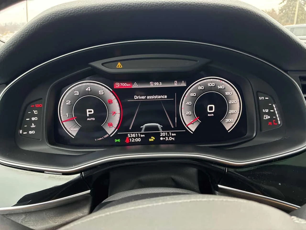 Audi Q8 * Progressiv * 360 * ОБДУХВАНЕ * ПРЕДСТАВИТЕЛСТВО, снимка 8 - Автомобили и джипове - 53918264