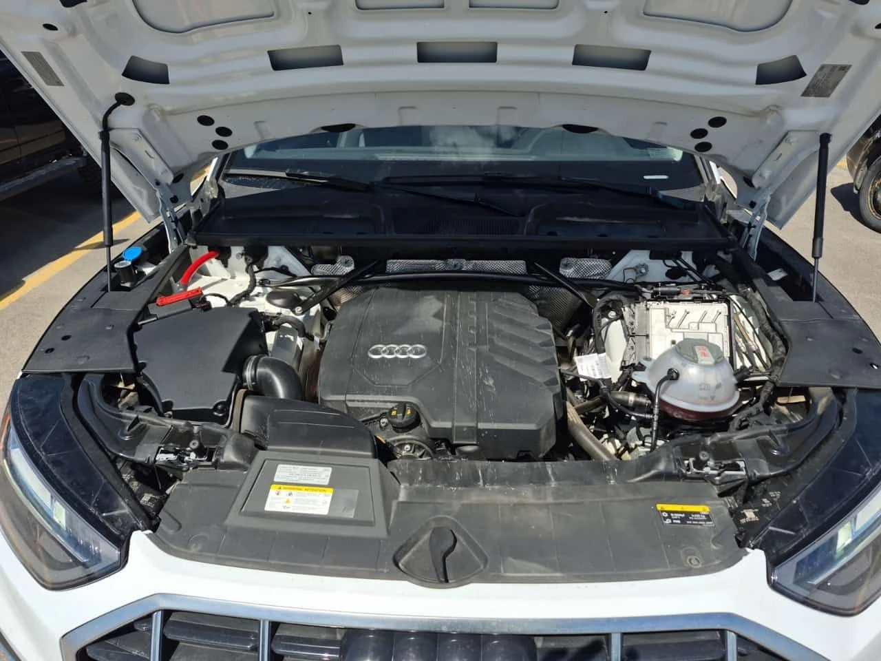 Audi Q5 KOMFORT/CAMERA/ПОДГРЕВИ/DISTRONIC, снимка 17 - Автомобили и джипове - 54378228