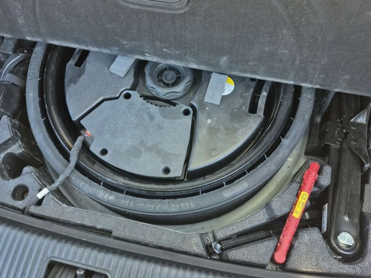 Audi Q5 KOMFORT/CAMERA/ПОДГРЕВИ/DISTRONIC, снимка 14 - Автомобили и джипове - 54378228