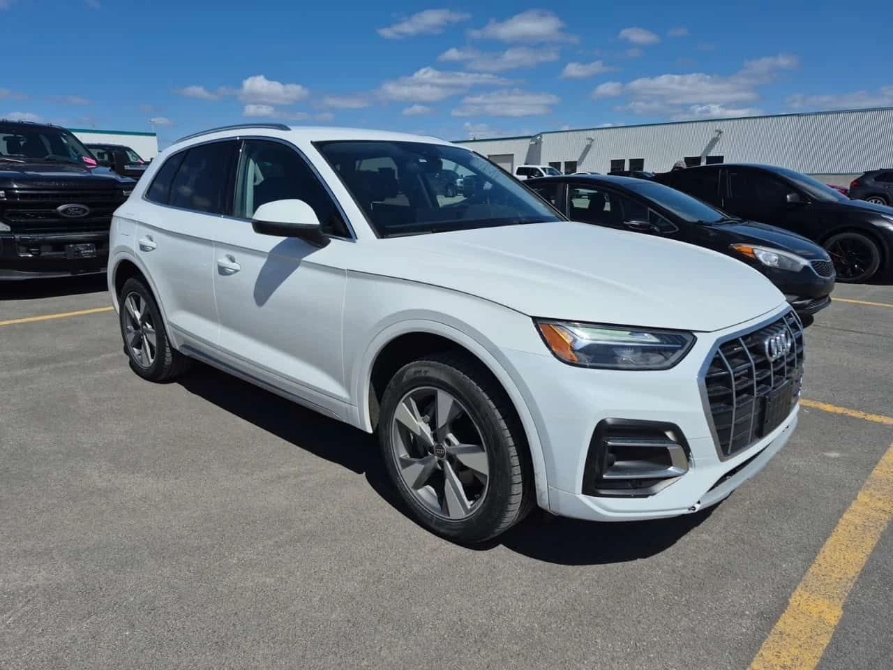 Audi Q5 KOMFORT/CAMERA/ПОДГРЕВИ/DISTRONIC, снимка 2 - Автомобили и джипове - 54378228